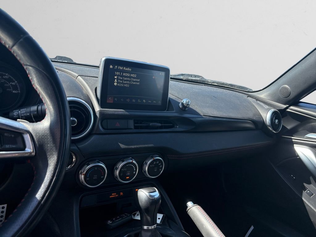 Used 2017 FIAT 124 Spider Abarth RWD image 13