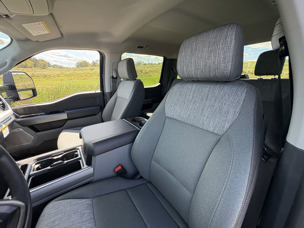 New 2026 Ford F350 XLT w/ XLT Premium Package image 40