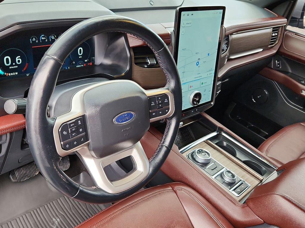 Used 2022 Ford Expedition Limited image 8