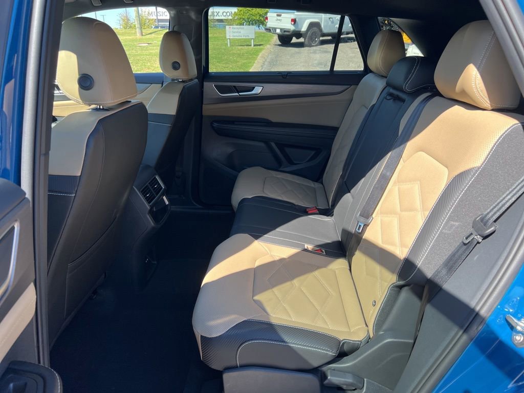 New 2026 Volkswagen Atlas Cross Sport SE image 24