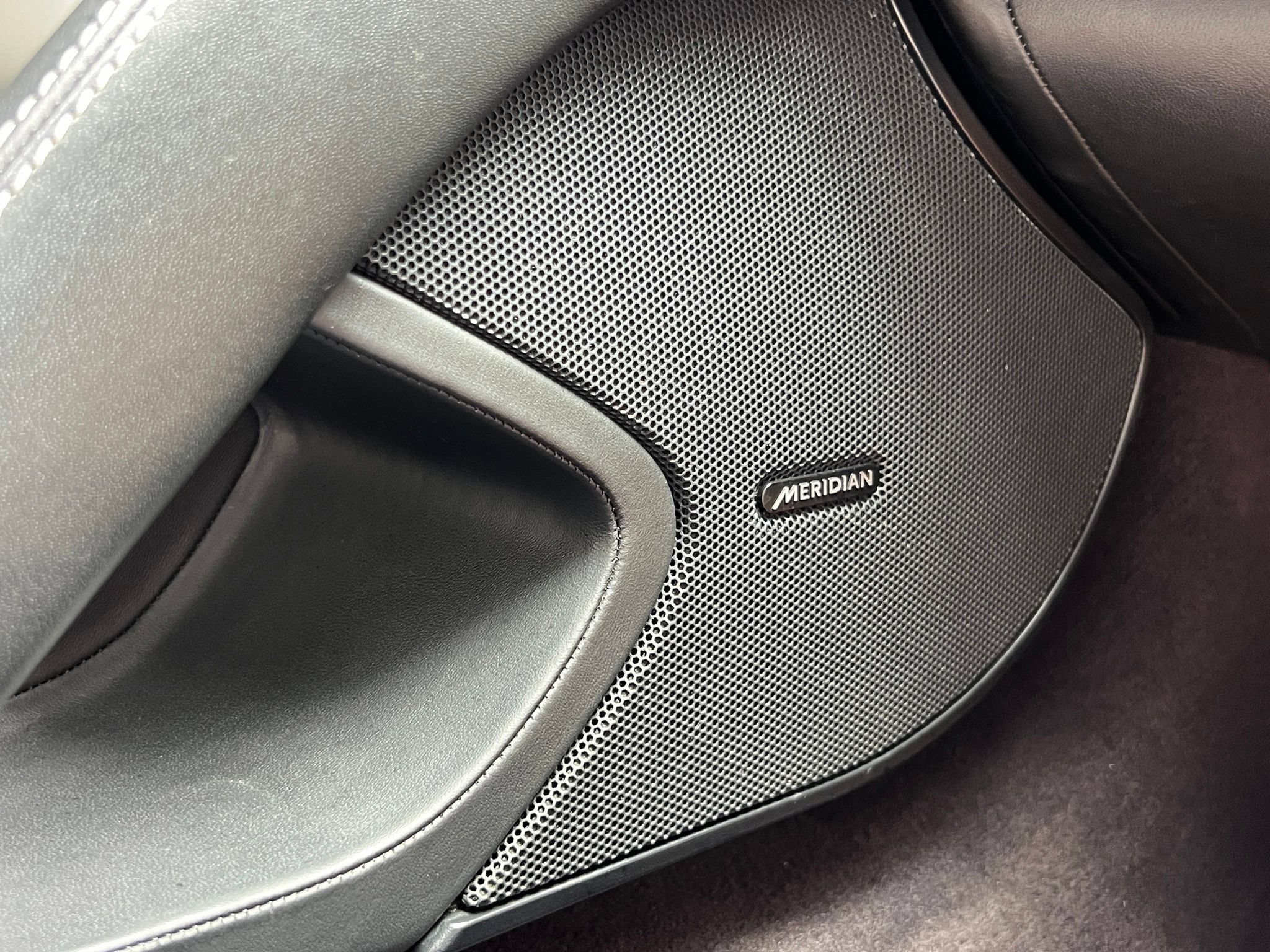 Used 2014 McLaren MP4-12C Spider RWD image 29