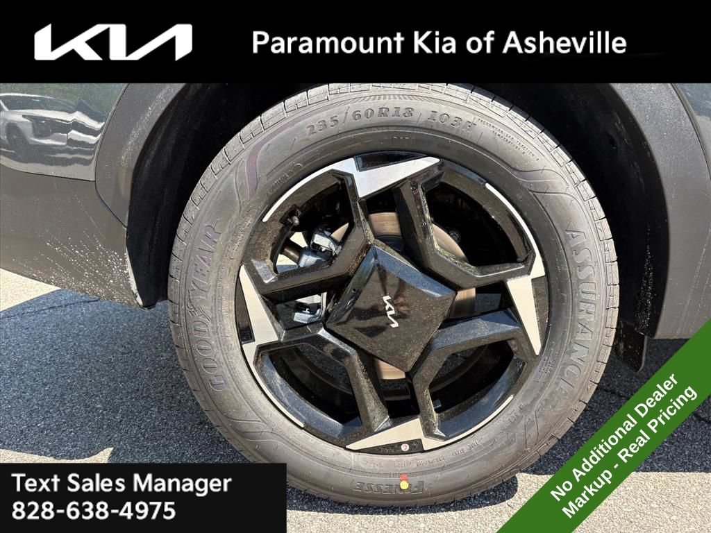 New 2026 Kia Sportage EX AWD/4WD image 30