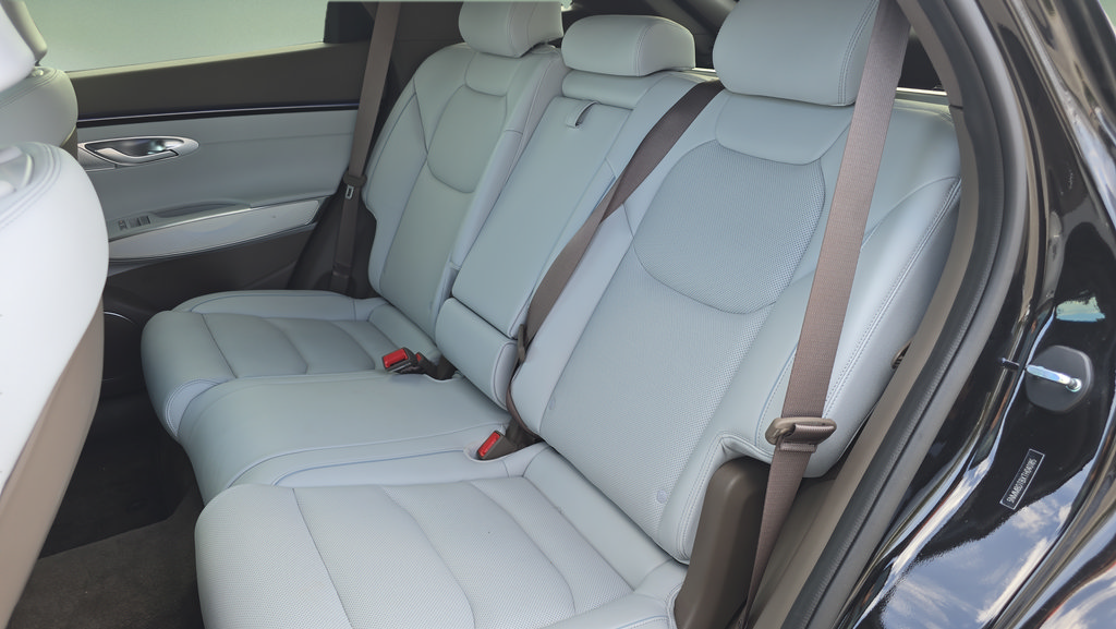 New 2026 Genesis GV70 2.5T Advanced AWD/4WD image 28