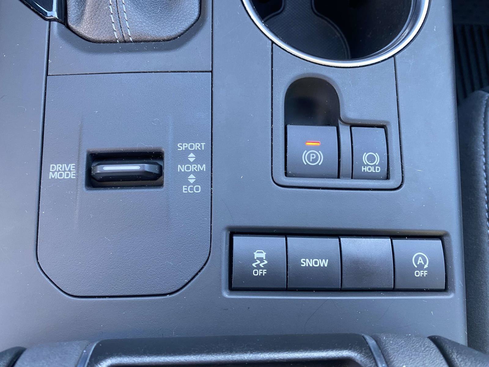 Used 2022 Toyota Highlander XSE FWD image 46