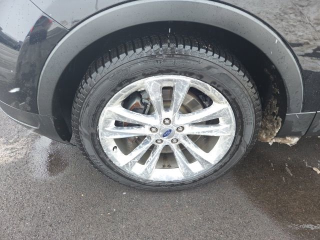 Used 2018 Ford Explorer XLT w/ Equipment Group 202A image 14