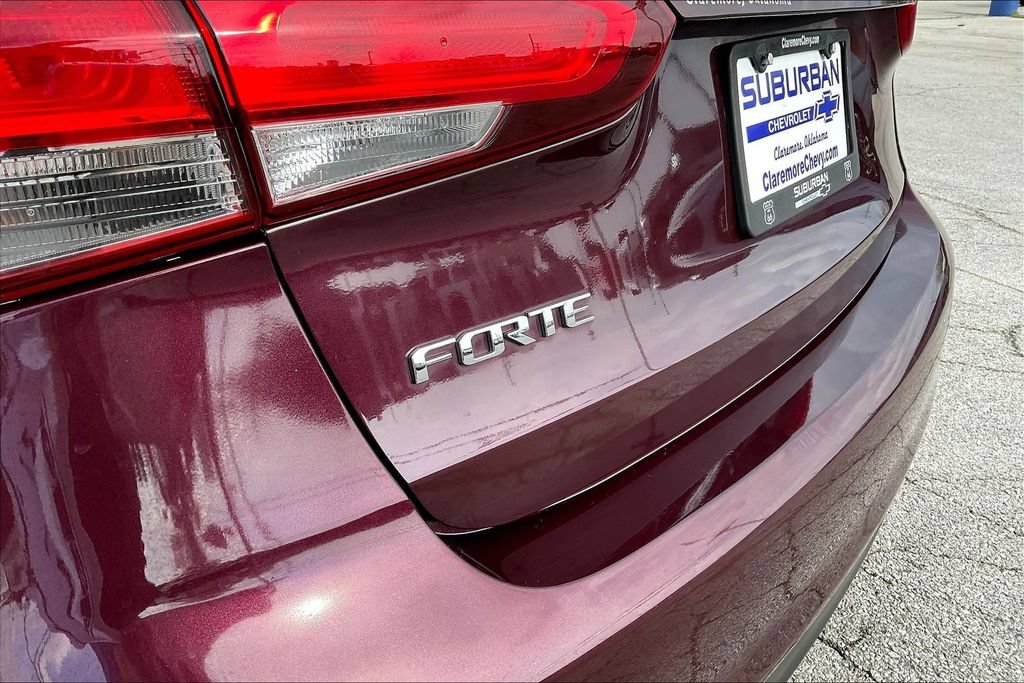 Used 2017 Kia Forte LX FWD image 26