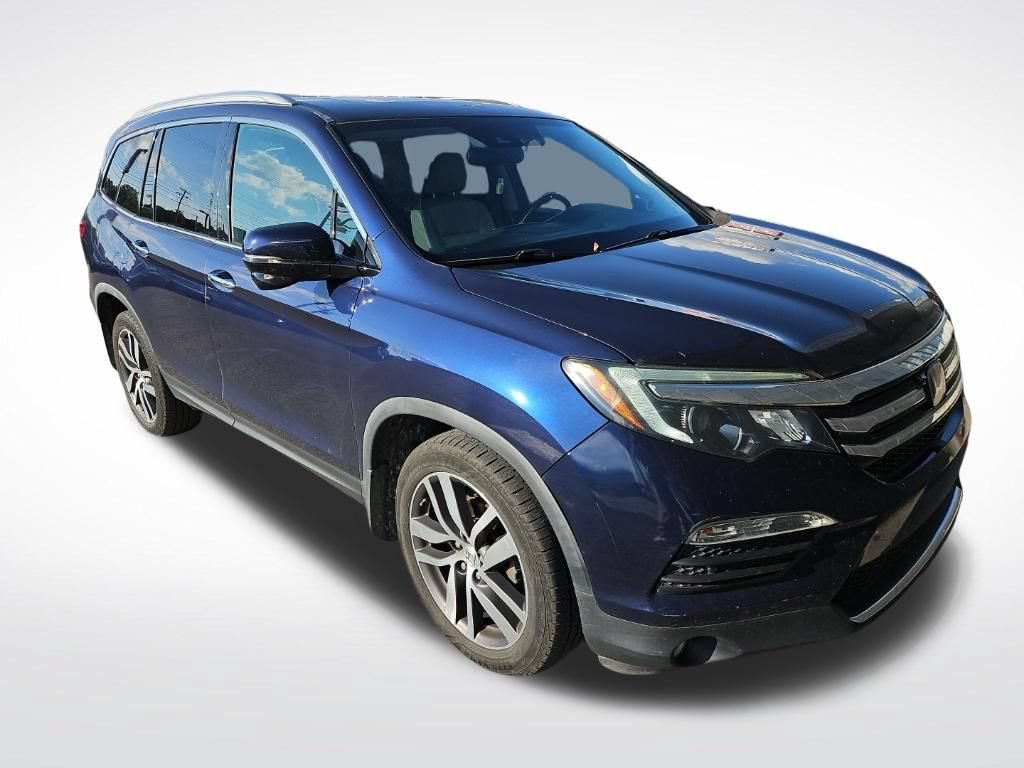 Used 2017 Honda Pilot Touring image 2