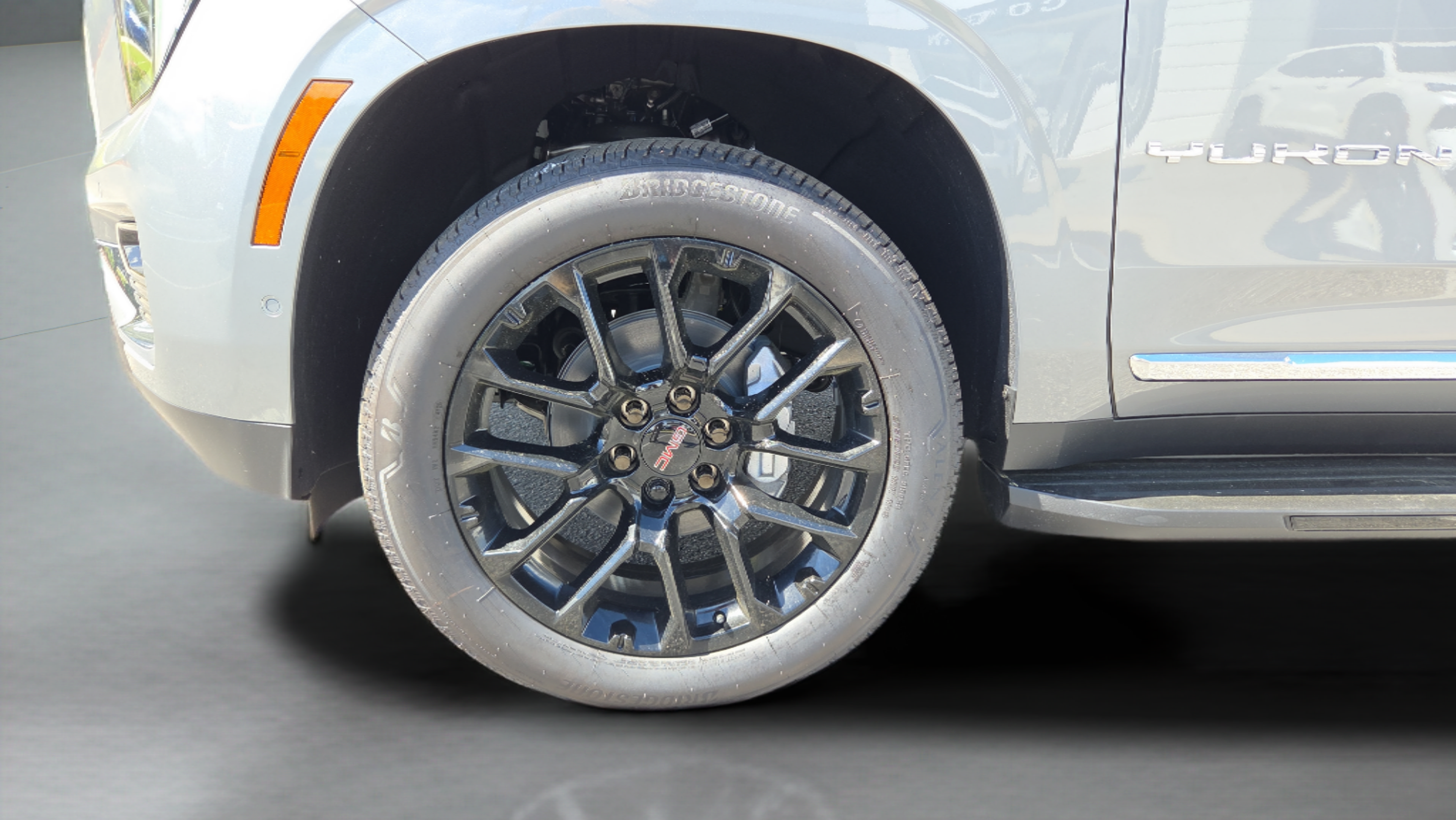 New 2026 GMC Yukon XL Elevation AWD/4WD image 25