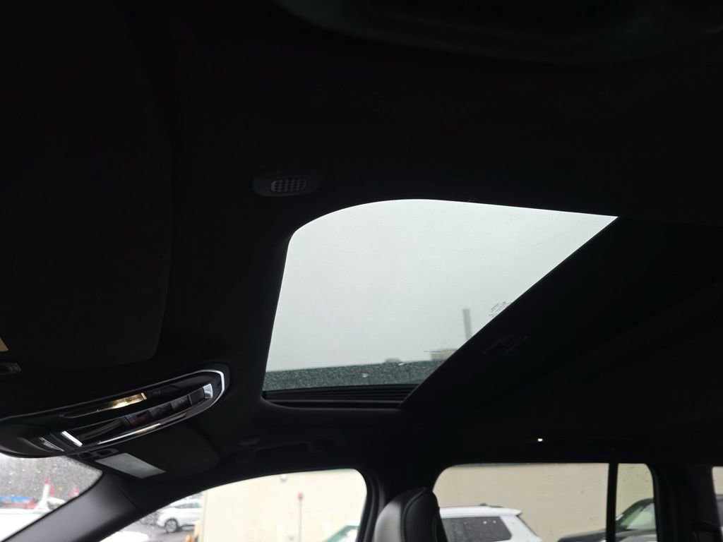 Used 2023 Jeep Grand Cherokee Altitude image 15