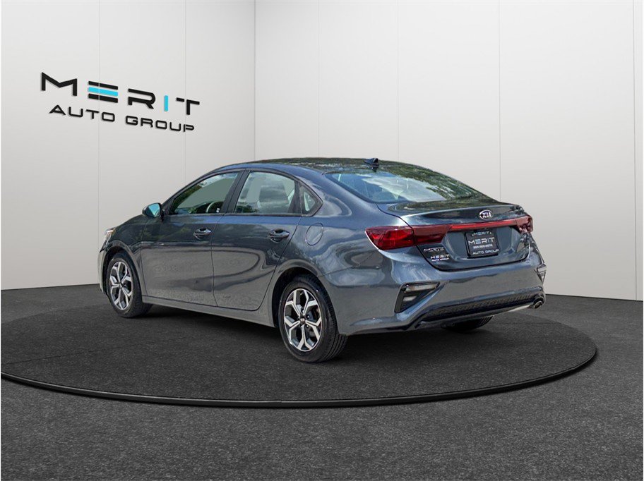 Used 2021 Kia Forte LXS FWD image 7