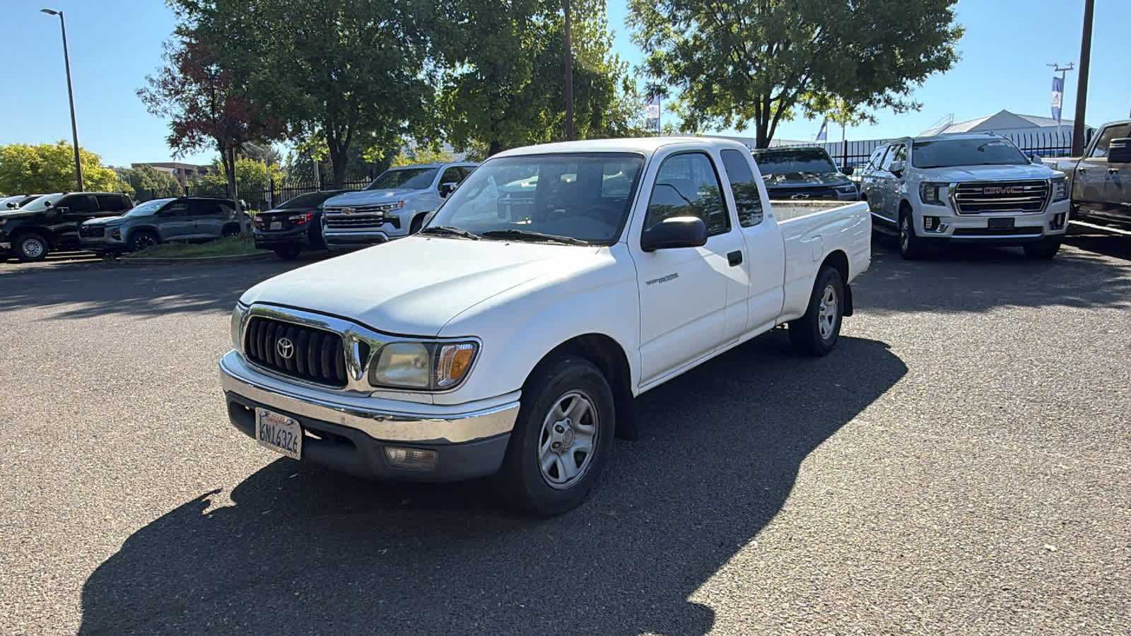 Used 2001 Toyota Tacoma 2WD Xtracab w/ SR5 Pkg w/ Chrome Pkg image 1