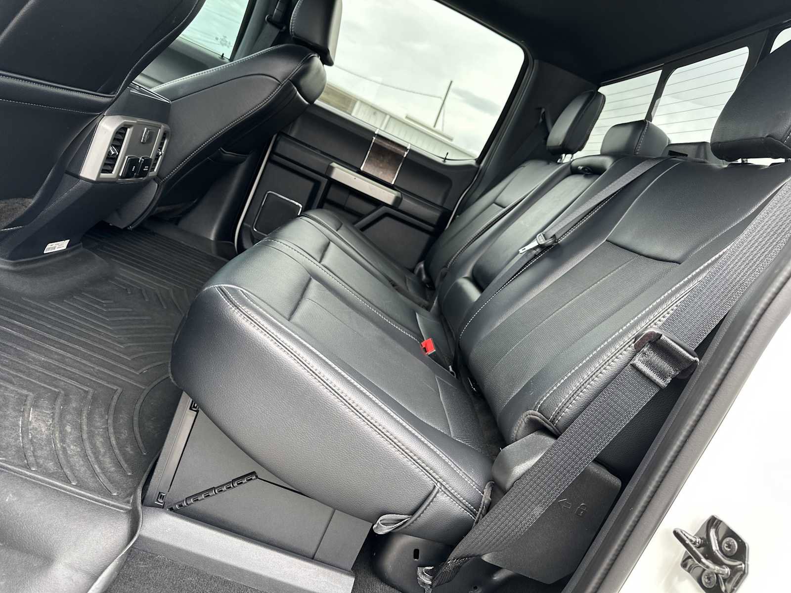 Used 2022 Ford F350 Lariat w/ Lariat Ultimate Package image 25