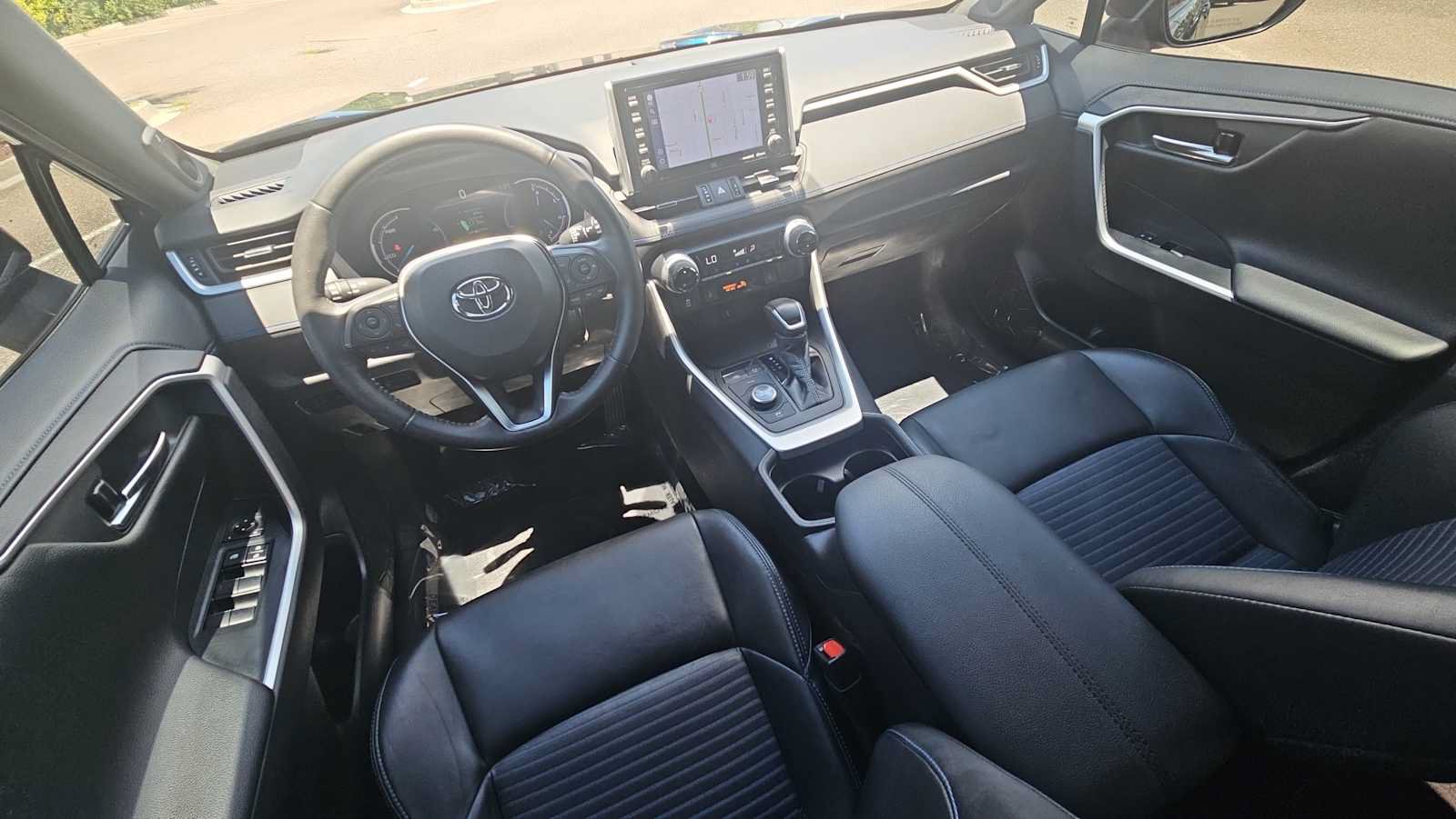 Used 2021 Toyota RAV4 XSE w/ Protection Package (TMS) AWD/4WD image 23