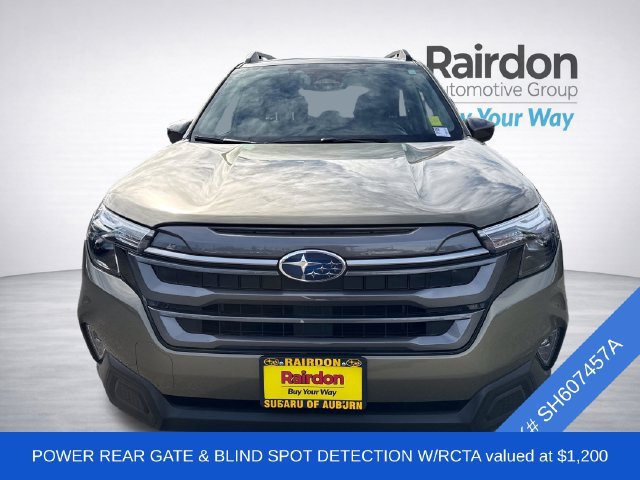 Used 2025 Subaru Forester Premium AWD/4WD image 2