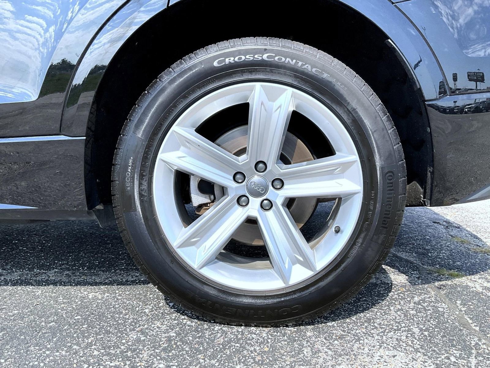 Used 2019 Audi Q8 Premium image 22