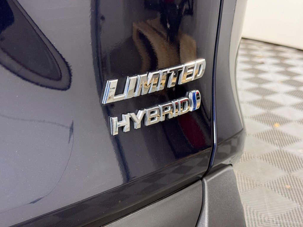 Used 2023 Toyota RAV4 Limited AWD/4WD image 7
