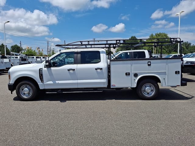 New 2026 Ford F250 XL w/ XL Driver Assist Package RWD image 5