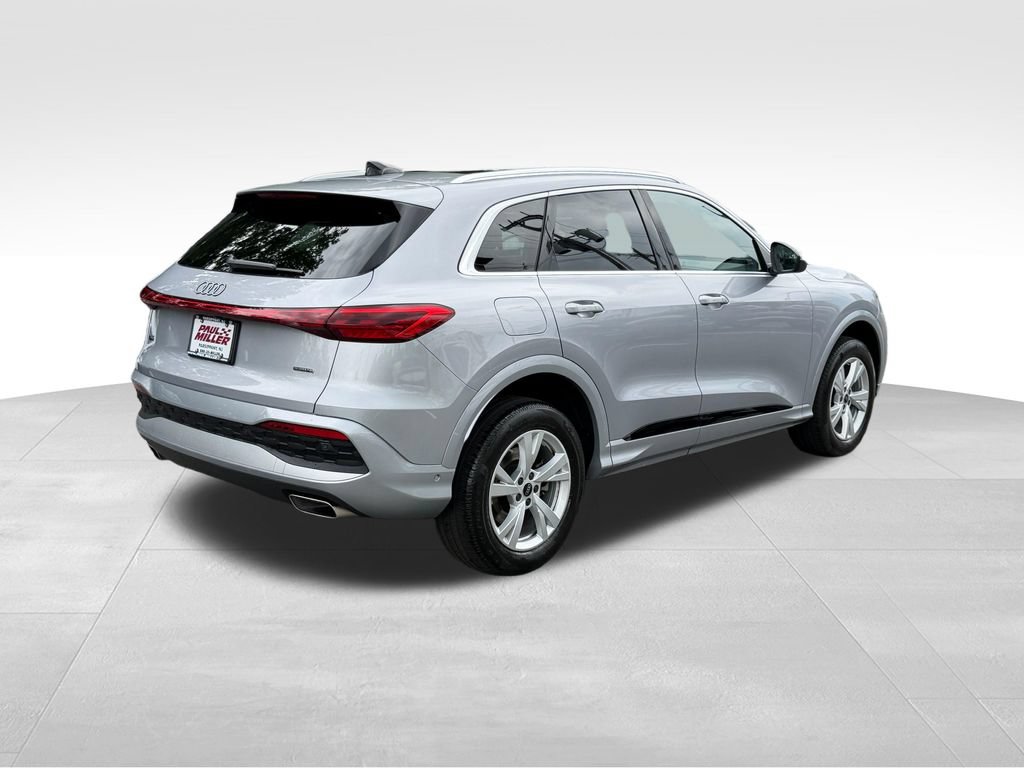 Used 2025 Audi Q5 Premium w/ Convenience Package AWD/4WD image 8