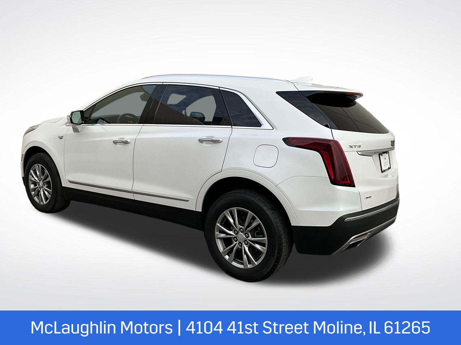 Certified 2022 Cadillac XT5 Premium Luxury w/ LPO, Floor Liner Package image 3