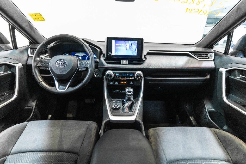 Used 2024 Toyota RAV4 SE w/ Weather & Moonroof Package AWD/4WD image 14