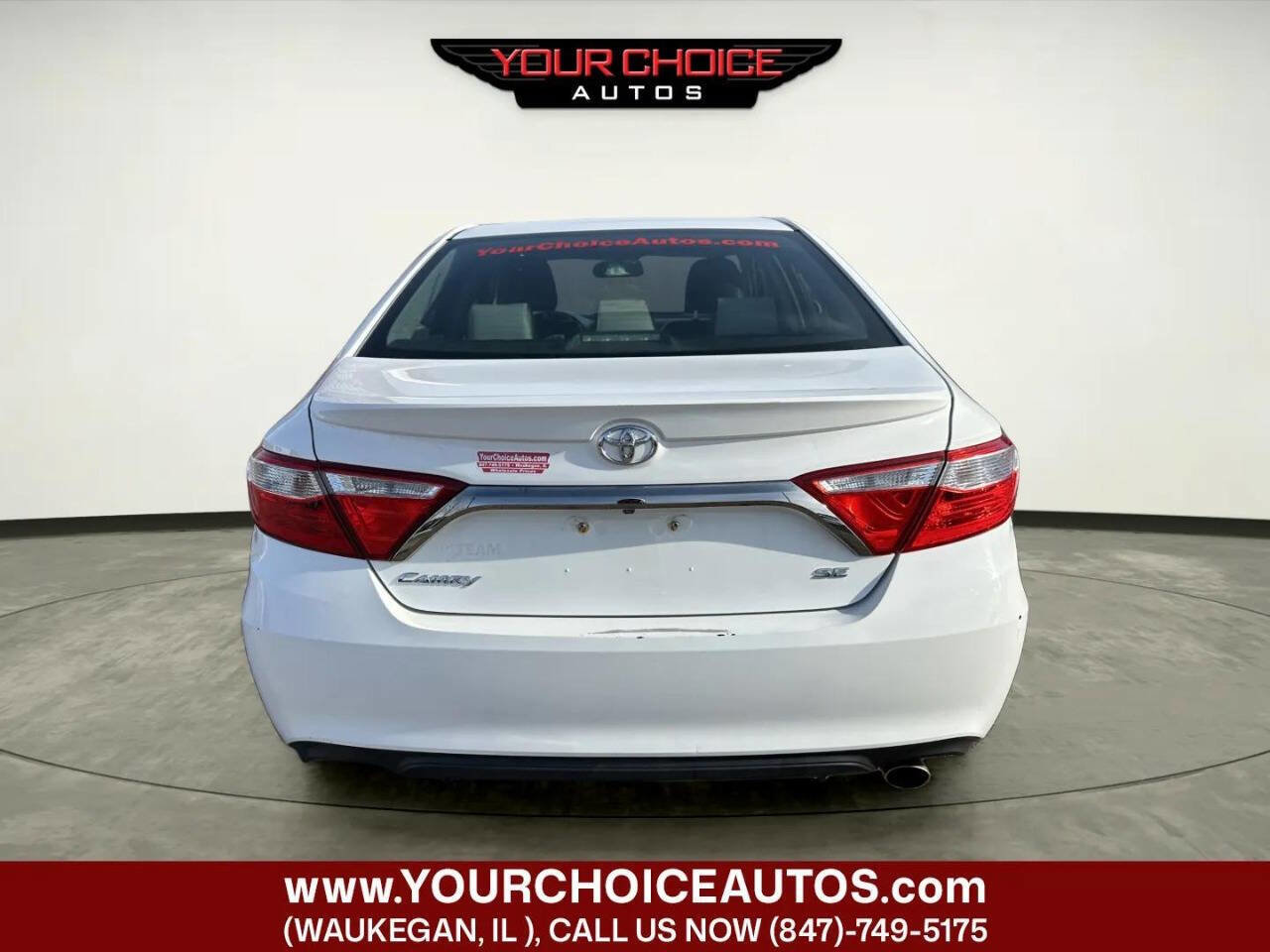 Used 2015 Toyota Camry SE FWD image 4