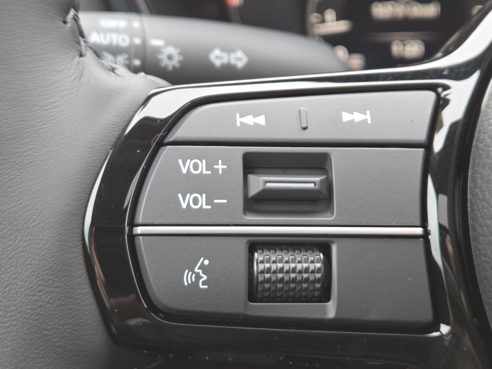 New 2026 Honda CR-V EX-L image 32