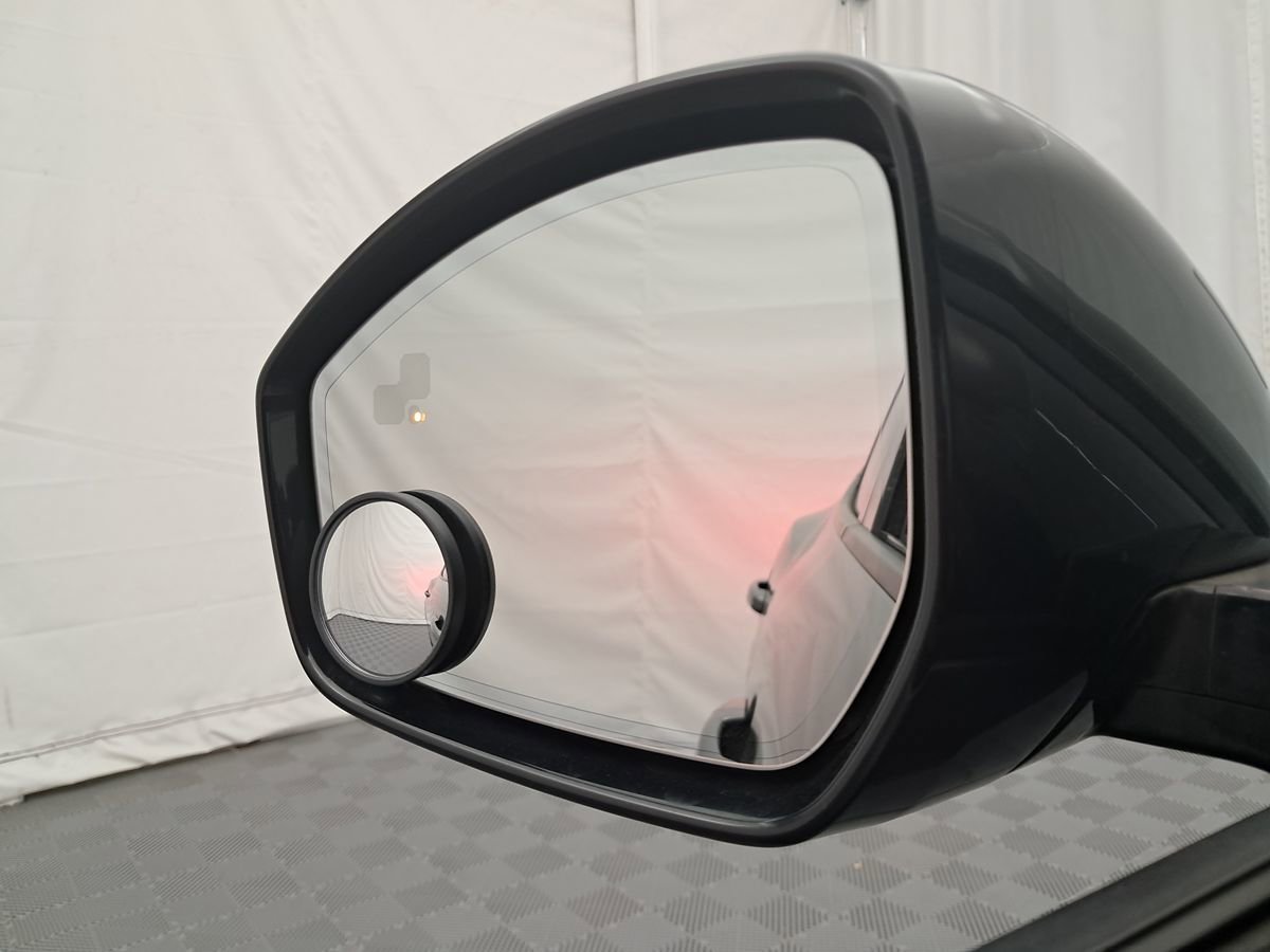 Used 2020 Jaguar E-PACE SE AWD/4WD image 14