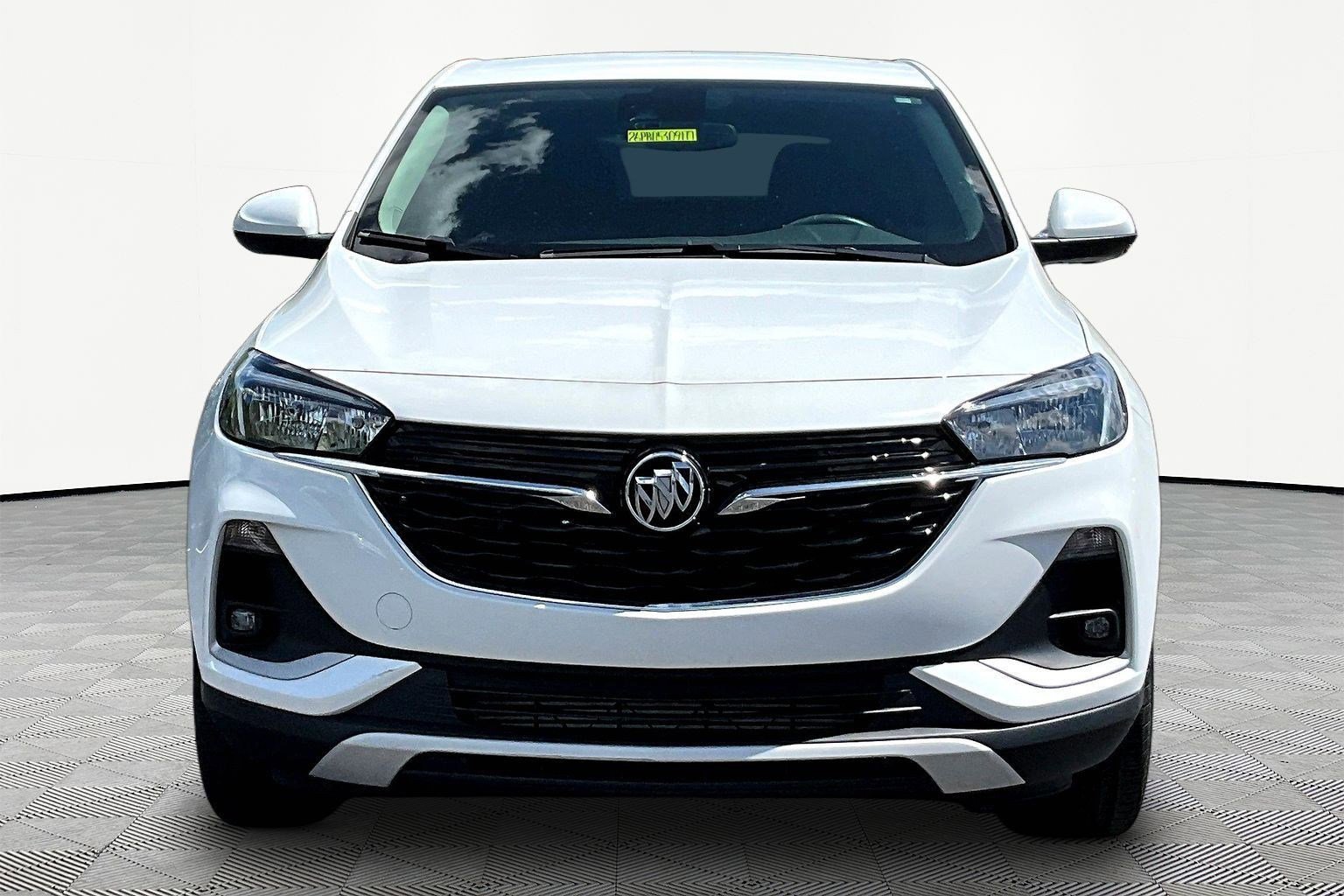 Used 2023 Buick Encore GX Preferred w/ Cold Weather Comfort Package FWD image 2