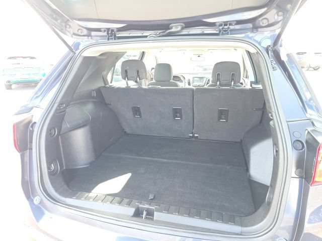 Used 2018 Chevrolet Equinox LS FWD image 30