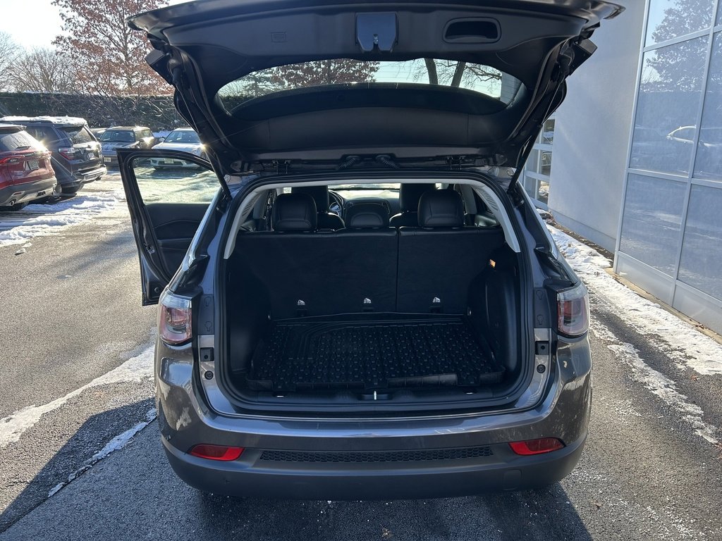 Used 2021 Jeep Compass Latitude w/ Sun and Sound Group image 12