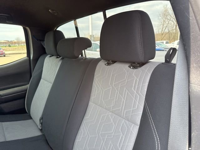 Used 2020 Toyota Tacoma TRD Off-Road image 38