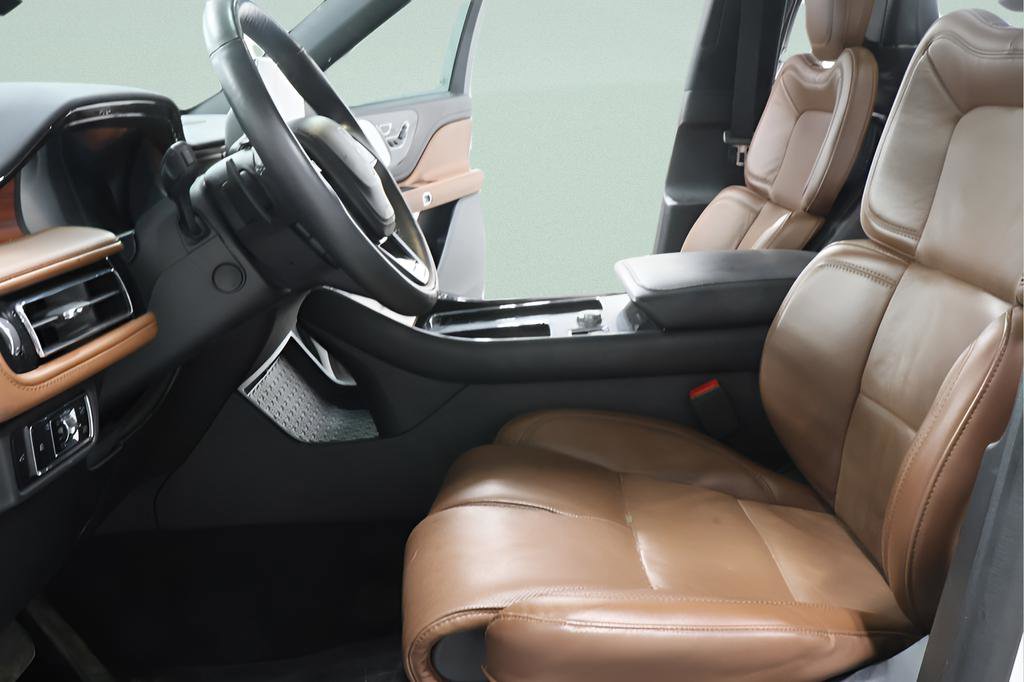 Used 2024 Lincoln Aviator Reserve w/ Equipment Group 201A image 22