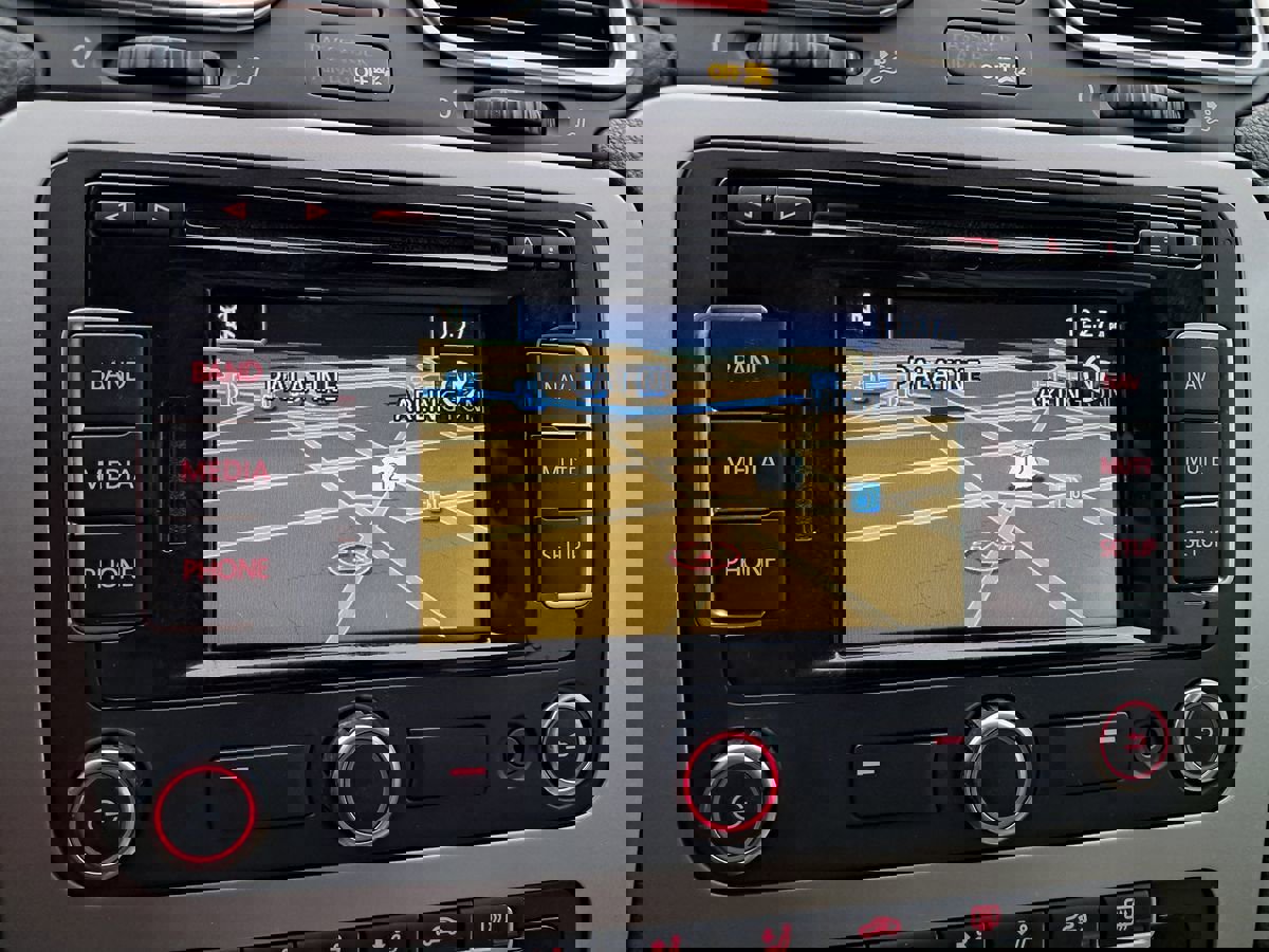 Used 2012 Volkswagen Eos Lux image 19