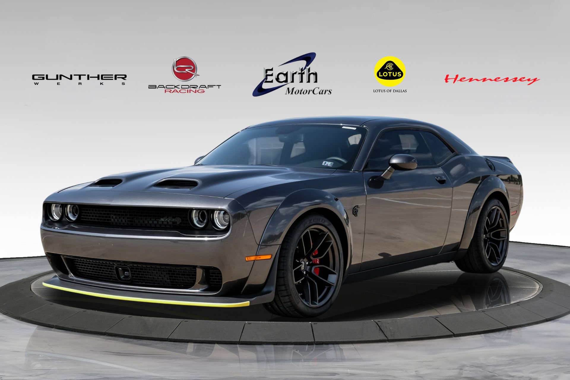 Used 2023 Dodge Challenger SRT Hellcat RWD image 1