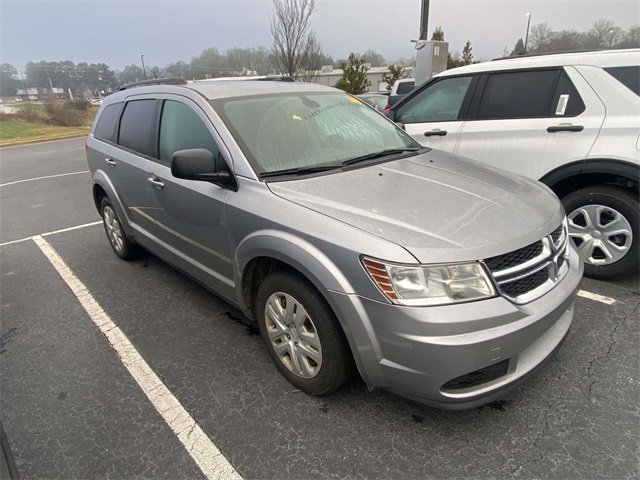 Used 2018 Dodge Journey SE