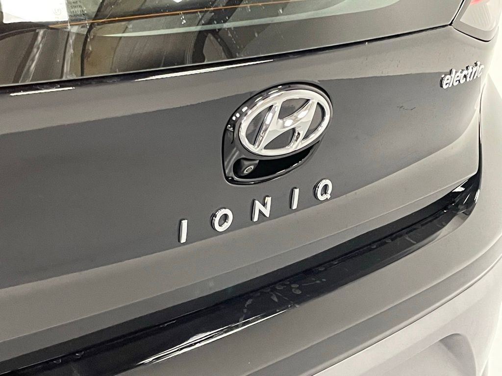 Certified 2021 Hyundai Ioniq Limited image 7