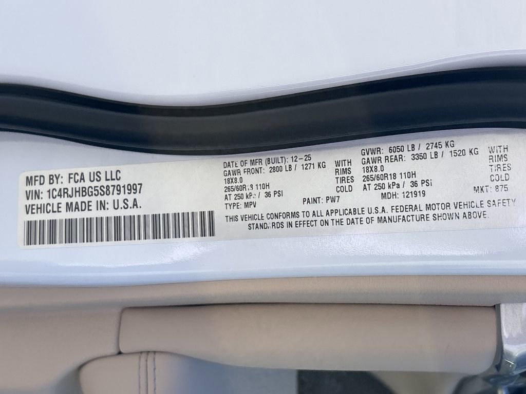 New 2025 Jeep Grand Cherokee Limited image 39