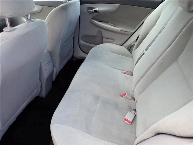 Used 2013 Toyota Corolla LE FWD image 7