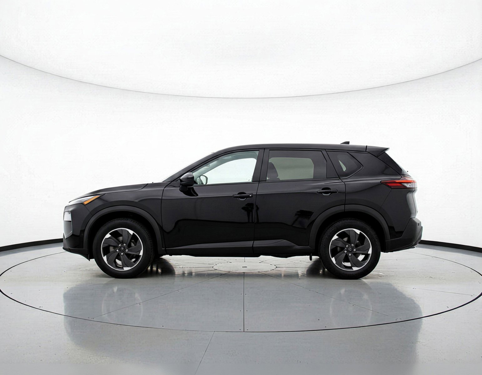 Used 2025 Nissan Rogue SV FWD image 5