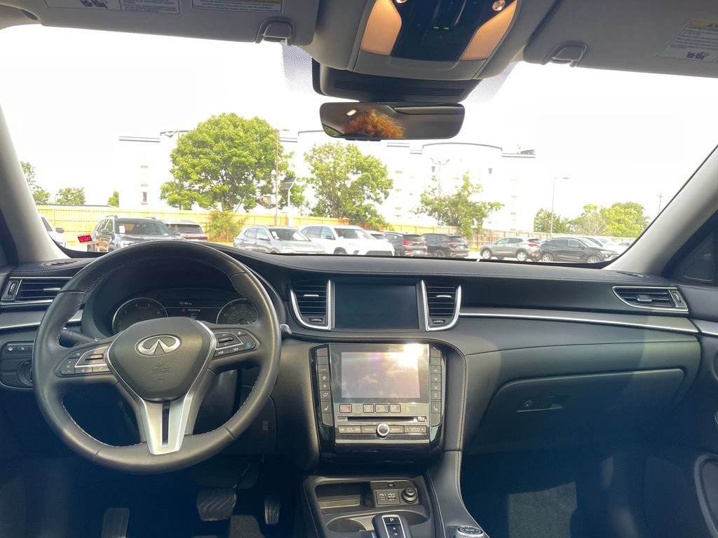 Used 2023 INFINITI QX50 Luxe AWD/4WD image 12