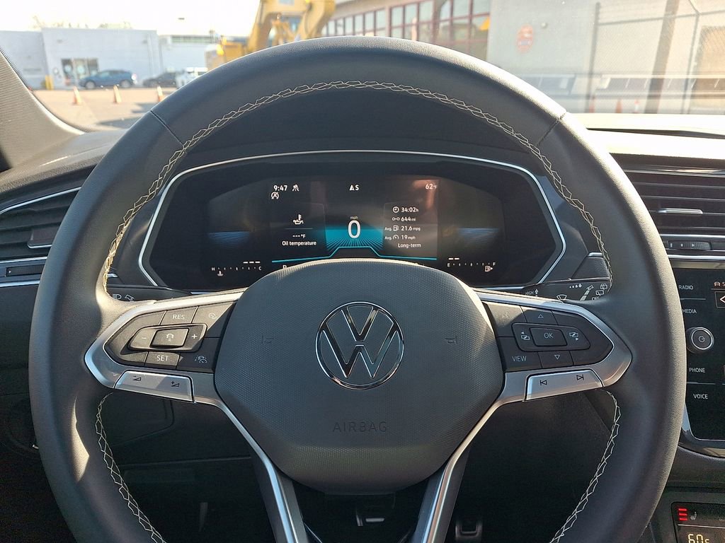 Certified 2023 Volkswagen Tiguan SE R-Line image 19