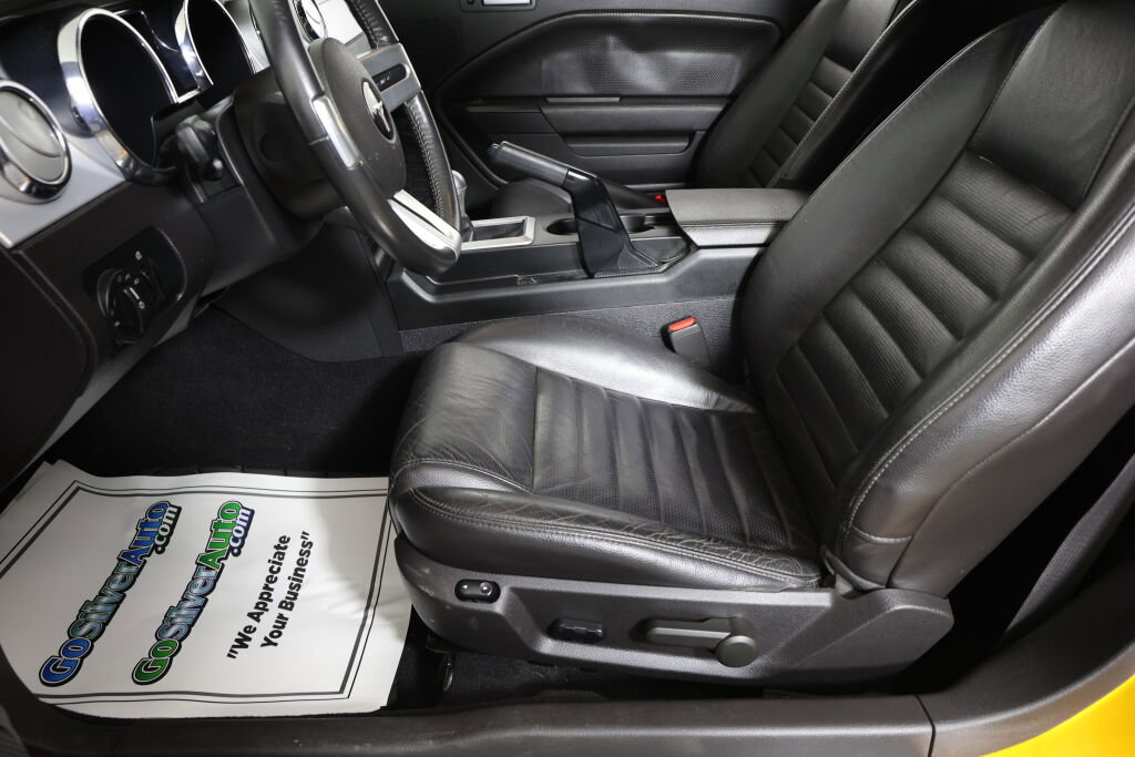 Used 2009 Ford Mustang GT Premium image 12