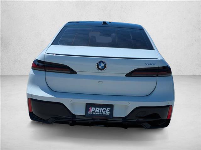 Used 2024 BMW 740i RWD image 7