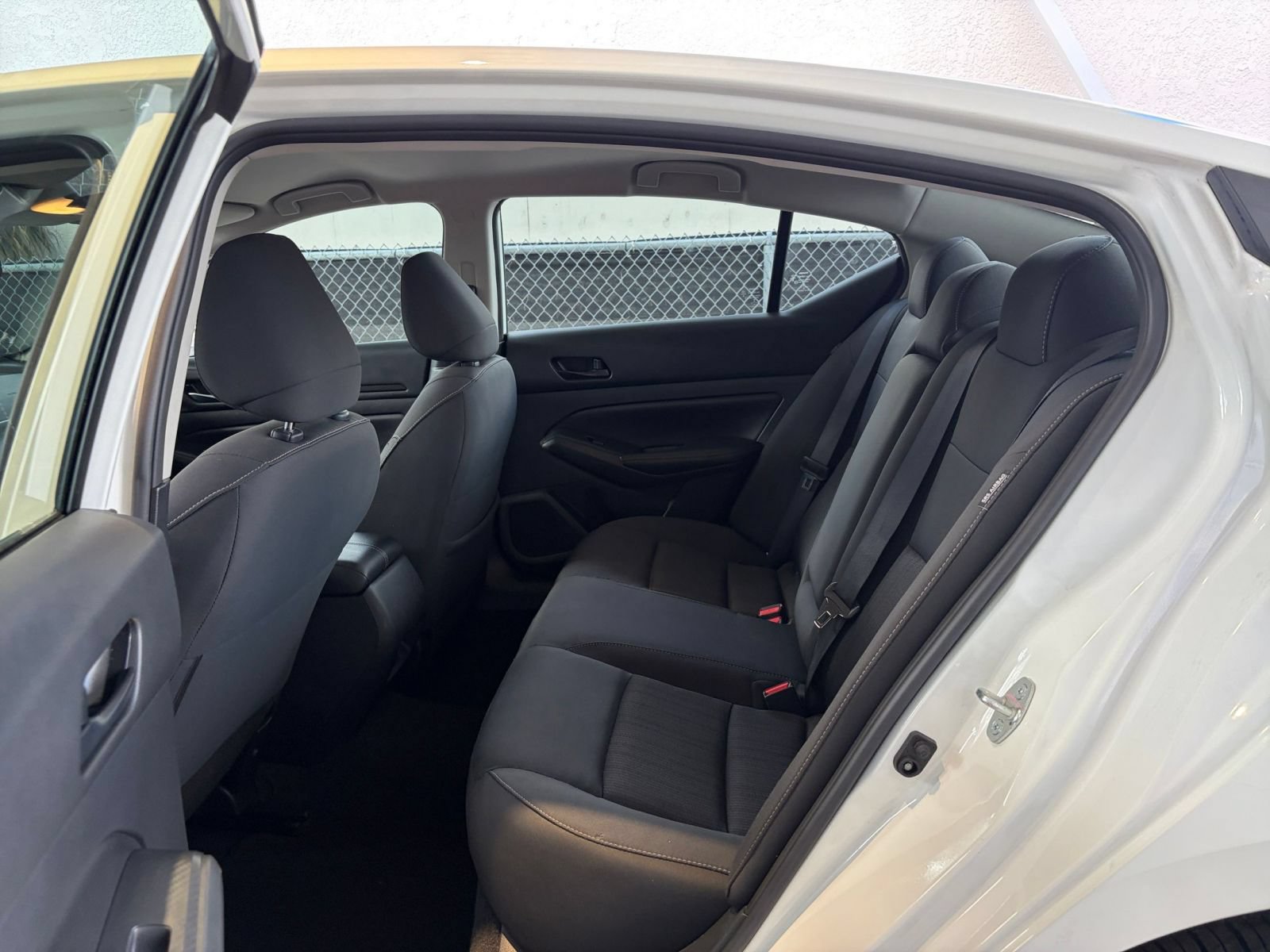 Used 2025 Nissan Altima 2.5 SV FWD image 25
