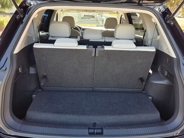 Used 2020 Volkswagen Tiguan S image 13