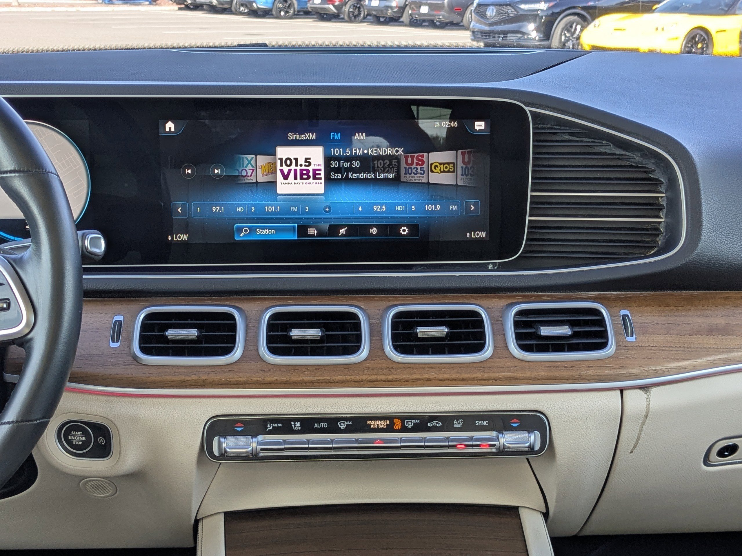 Used 2023 Mercedes-Benz GLE 350 4MATIC image 18