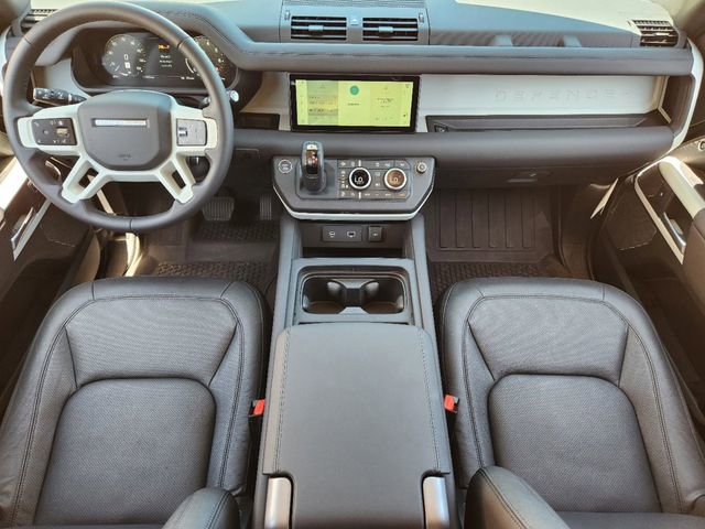 Used 2024 Land Rover Defender 110 S image 25