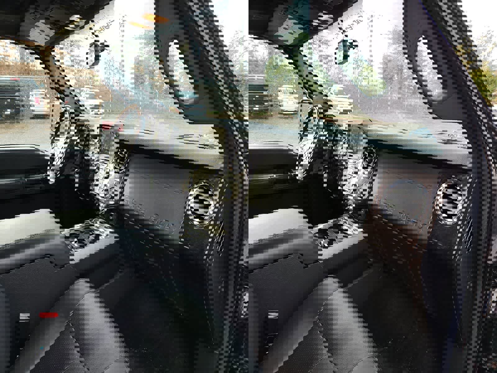 Used 2015 Ford F250 Platinum w/ FX4 Off-Road Package image 16