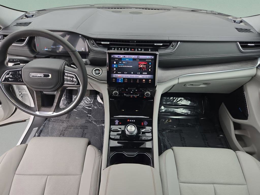 Certified 2023 Jeep Grand Cherokee Overland w/ Luxury Tech Group IV image 28