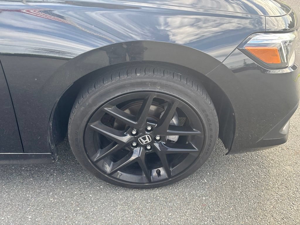 Used 2023 Honda Civic Sport image 9